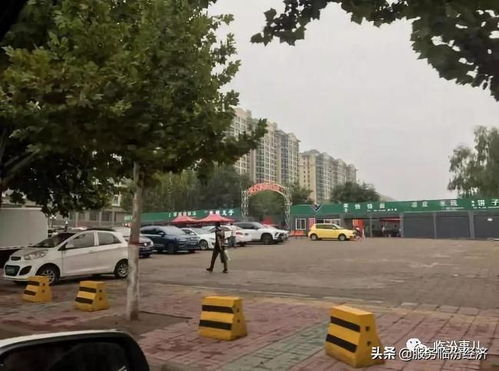 臨時建筑“變身”商鋪 臨汾錦悅城農(nóng)貿(mào)市場背后的城鄉(xiāng)管理困境